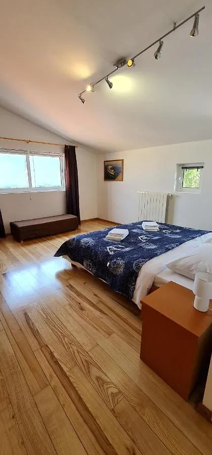 Sunny Garden Villa With Pool Loborika Croatia